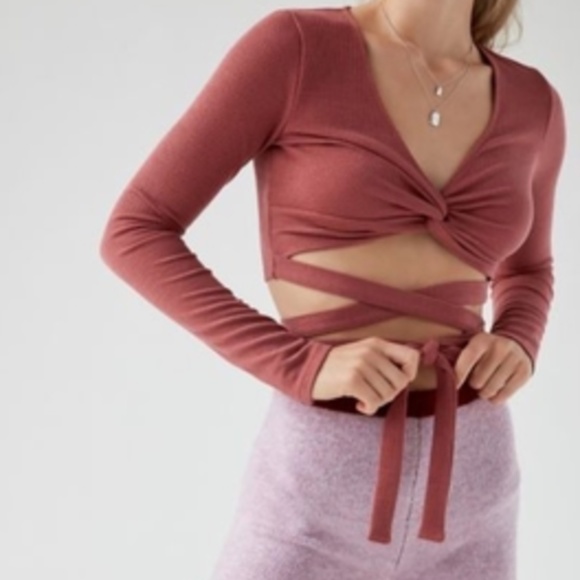 UO Sabel Boho Peasant Hipster Hippie Street Art Chic Crop Cropped Hip Wrap Top - Picture 2 of 3